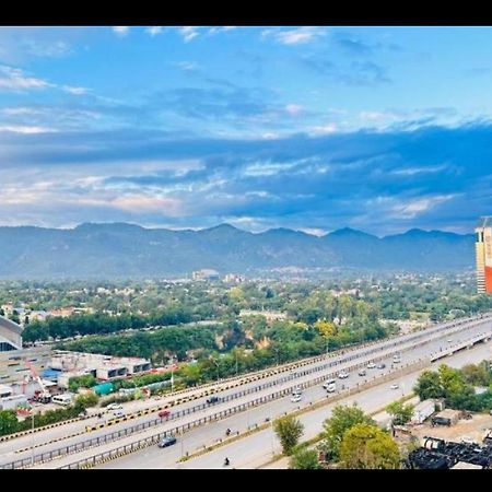 High Rise Presidential Suite In Elysium Opp Centaurus Islamabad Exterior foto